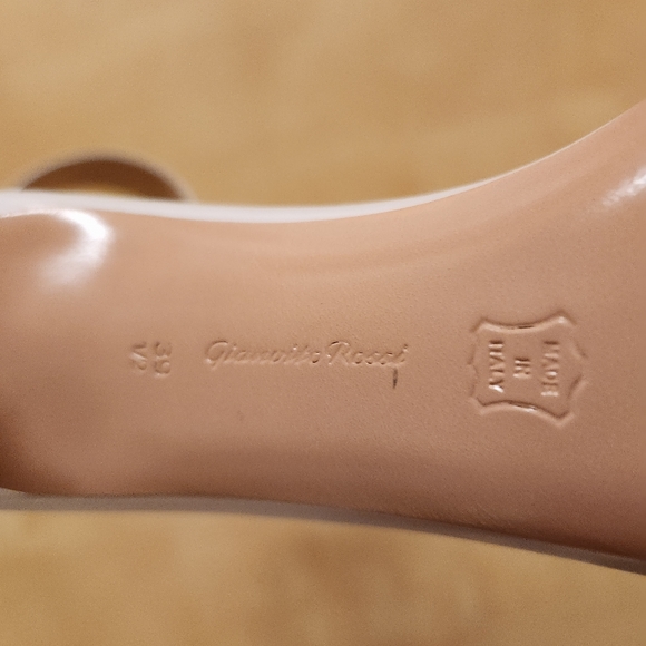 Gianvito Rossi women's sandals size 39 1/2 Eur, size 9 US - Picture 6 of 8